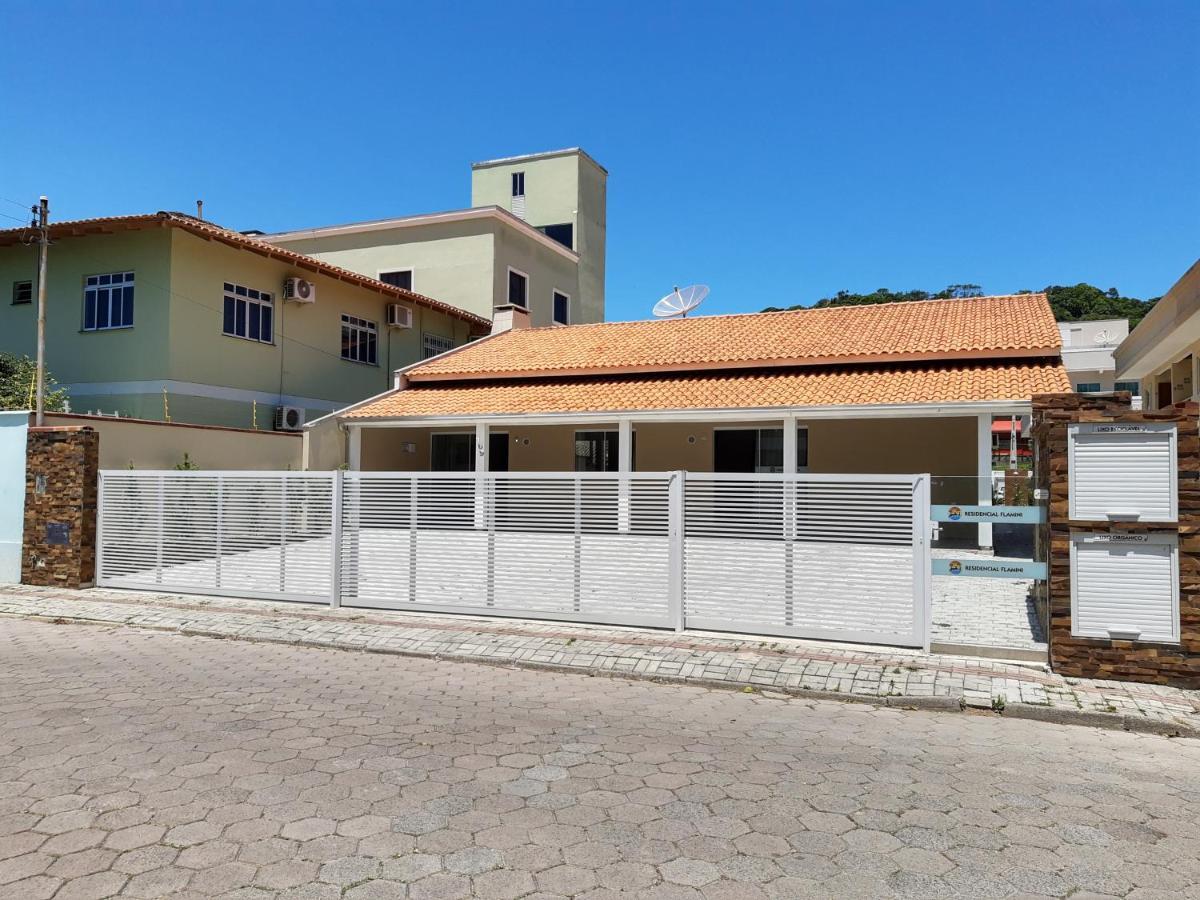 Residencial Flamini Apartment Bombinhas Exterior photo